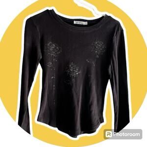 US BOYS, WOMENS M LONG SLEEVE  T-SHIRT STYLE TOP